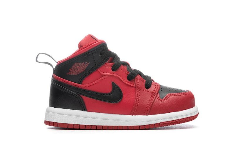 Air Jordan 1 Mid Reverse Bred