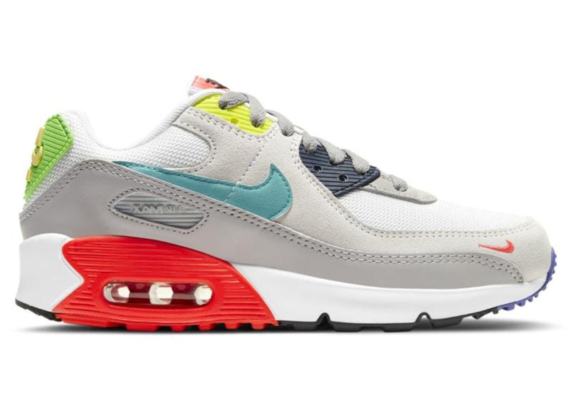 Nike Air Max 90 Evolution of Icons