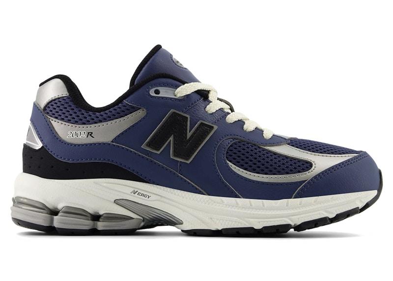 New Balance 2002R Navy Blue Black