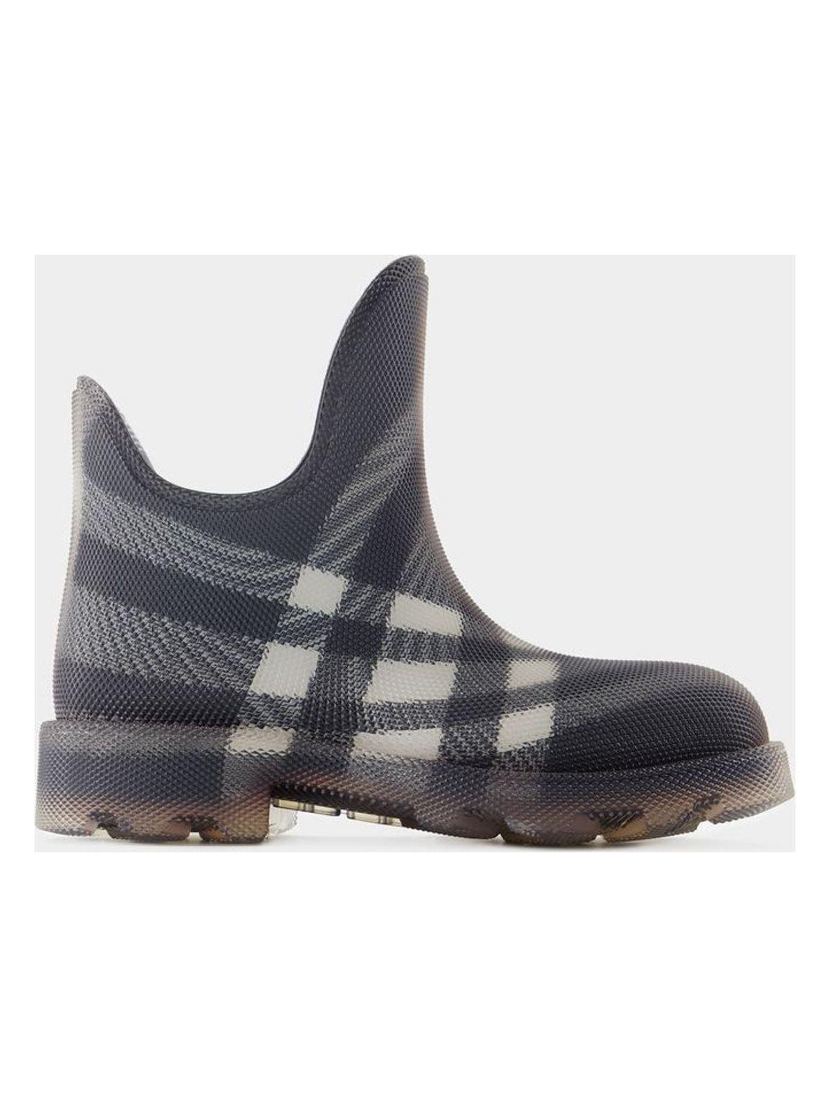 Burberry Women's Lf Marsh Low Ankle Boots in Black