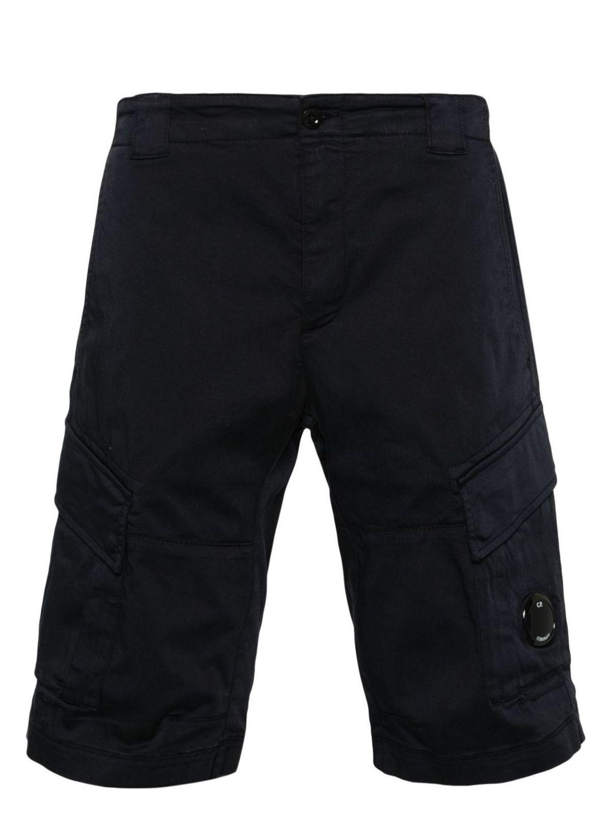 C.p. Company Men's Cotton Cargo Shorts in Navy Blue