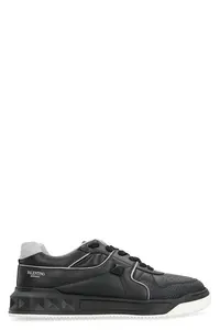 Valentino Garavani One Stud Low-top Sneakers
