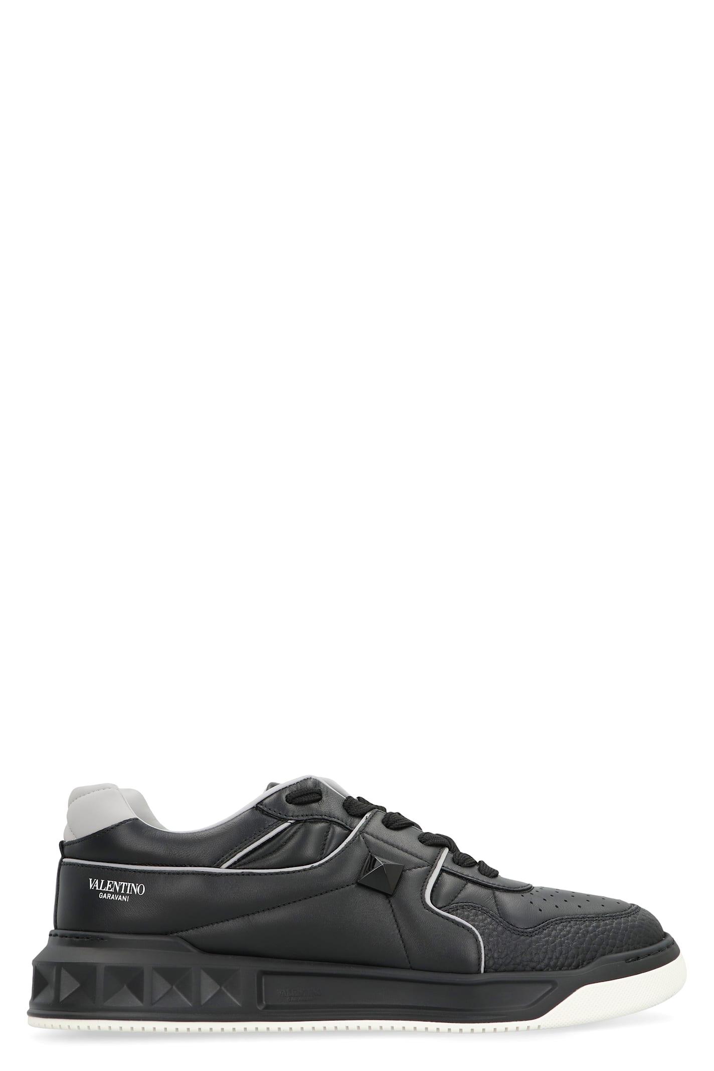 Valentino Garavani One Stud Low-top Sneakers