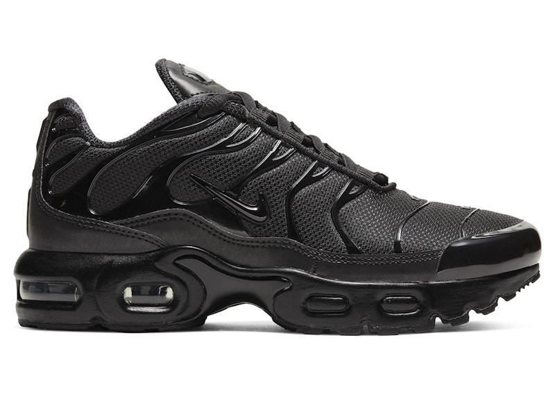 Nike Air Max Plus Triple Black